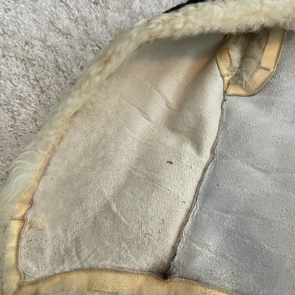 Gorgeous Shearling vest from Reykjavik, Iceland, size XS - Picture 10 of 11